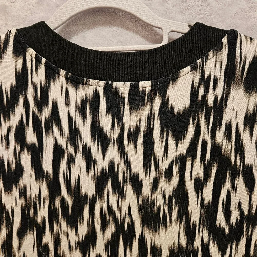 Chico's Size 3 Tunic Womens 16 Black White  Animal Print Stretchy Flowy Career - Picture 3 of 11
